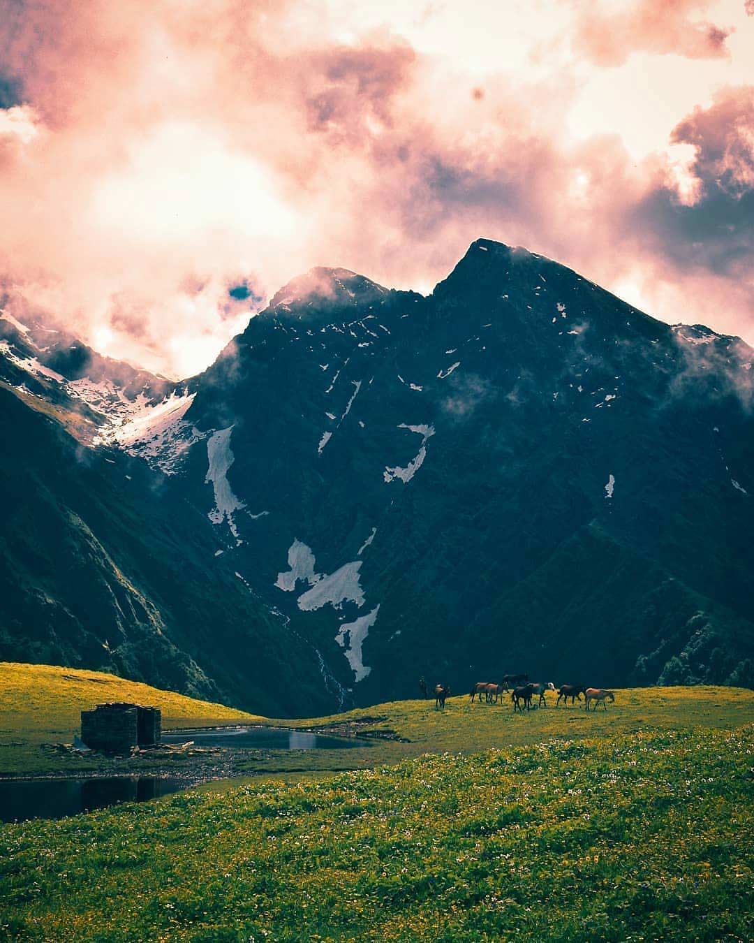 best places near madhyamaheshwar temple