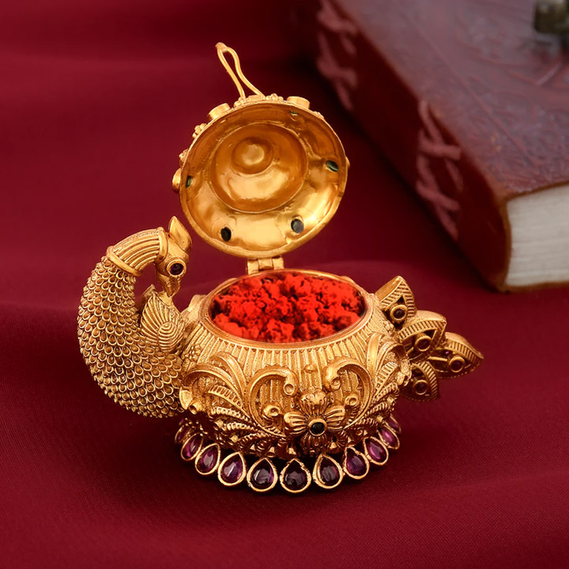 Gold sindoor dani
