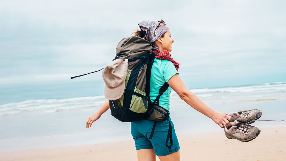 single women should keep these things in mind while traveling alone1