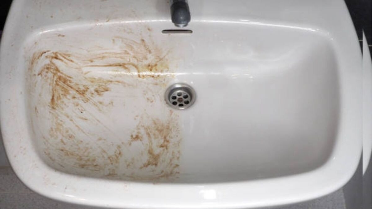 how to clean washbasin