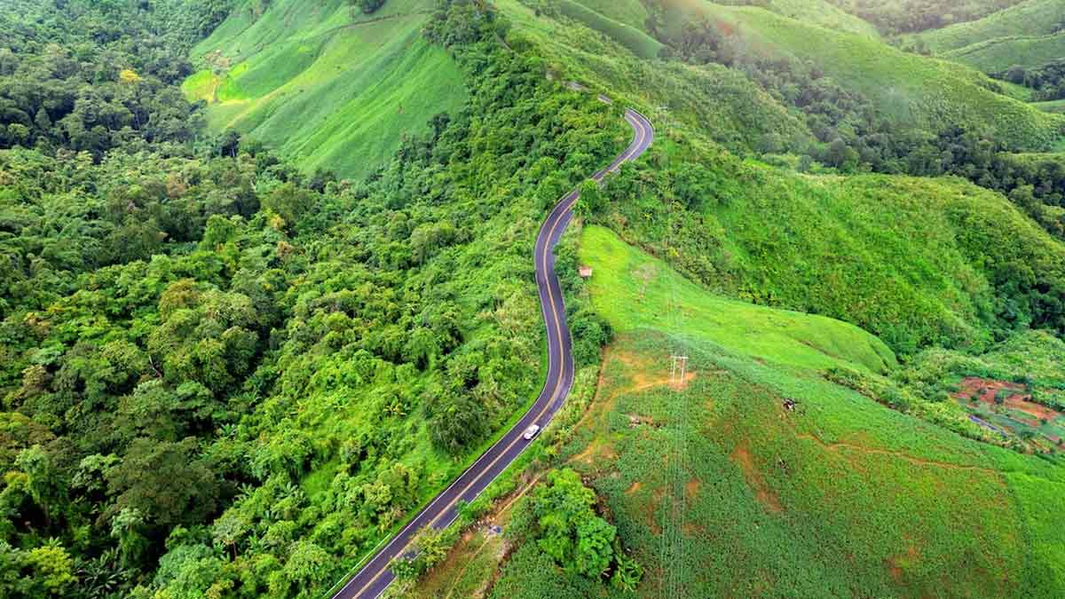 famous hill stations near dehradun under 100 km distance22