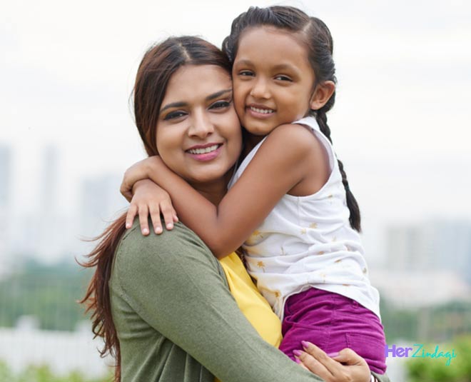 how tow plan single mothers trip with kids under 10000