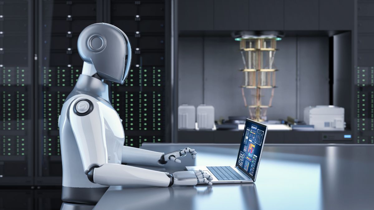 It will be organized in hybrid mode