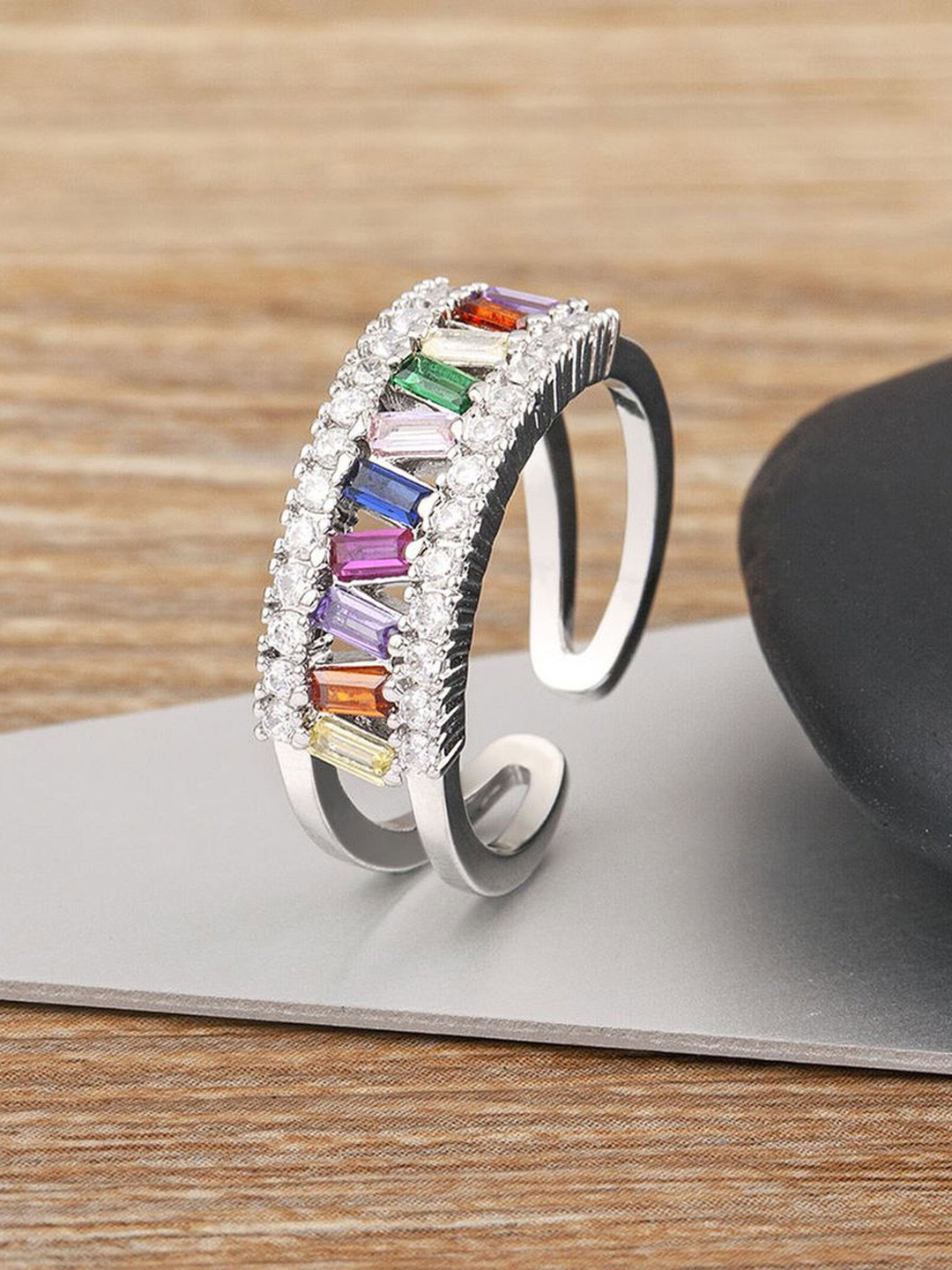 Multicolour ring