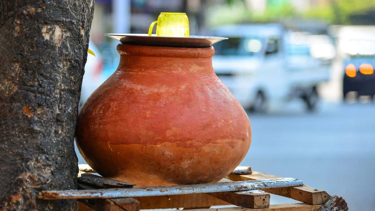 clean matka with water