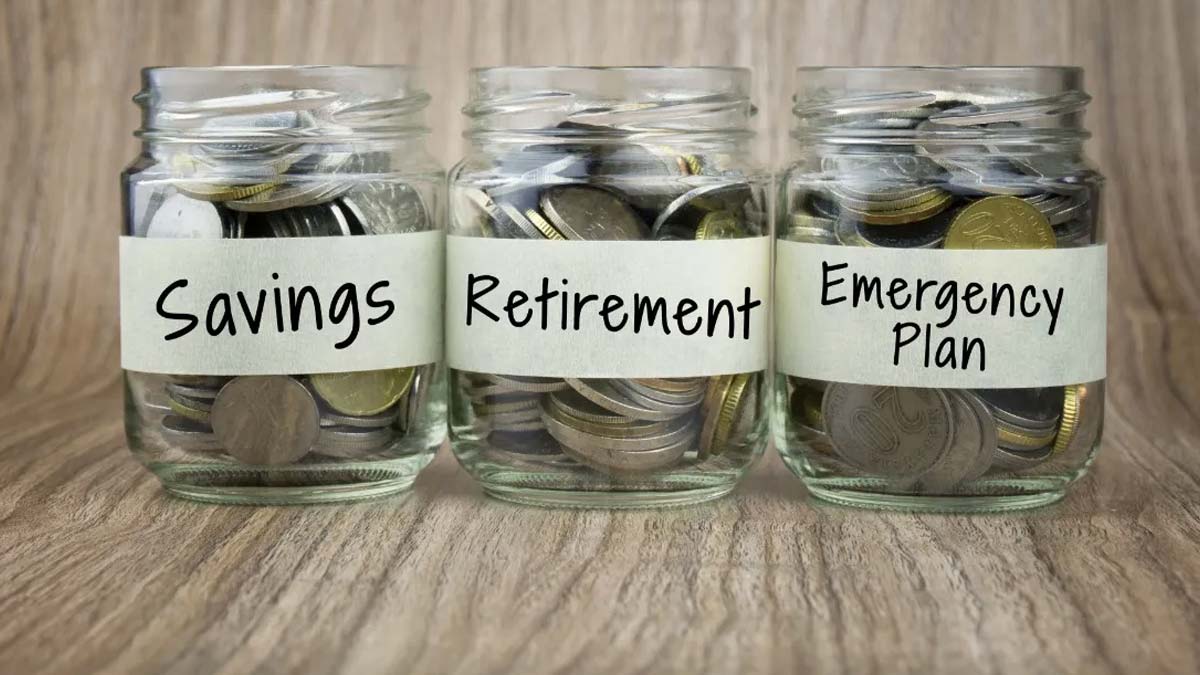 manage bank accounts