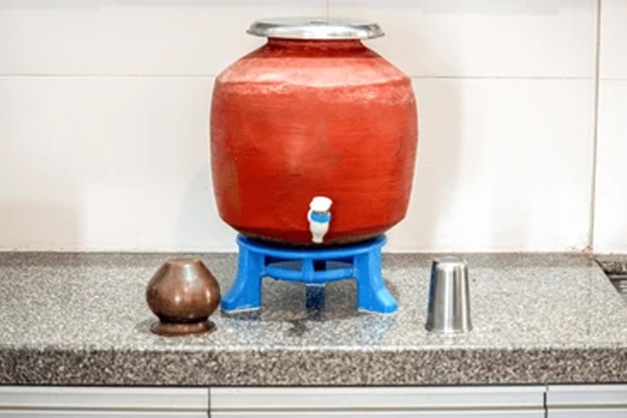 matke se badbu kaise door karen