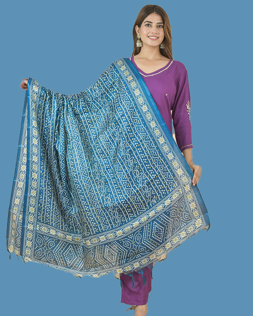 Blue bandhani dupatta