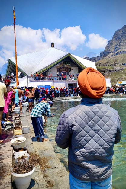 how to reach delhi to hemkund sahib by road