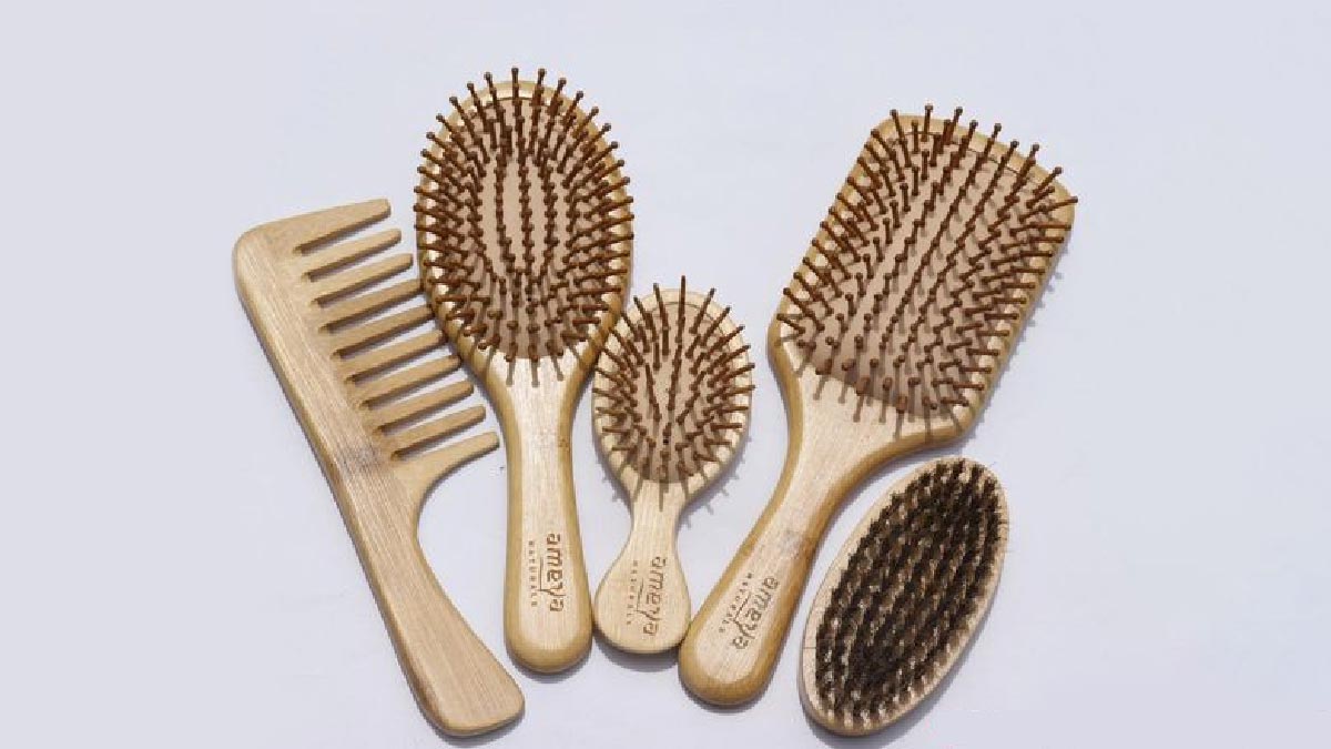 easy hacks to clean a comb