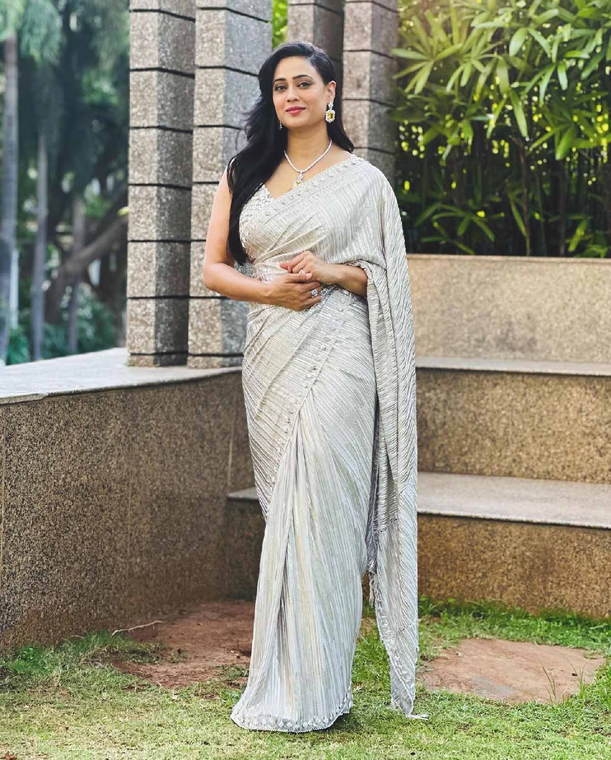 Shweta tiwari white saree