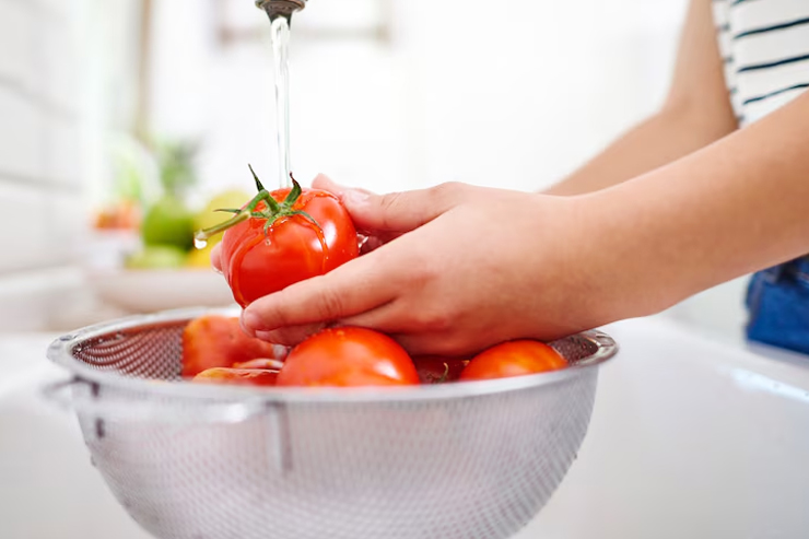 tricks to remove wax cotting on vegetables and fruits at home