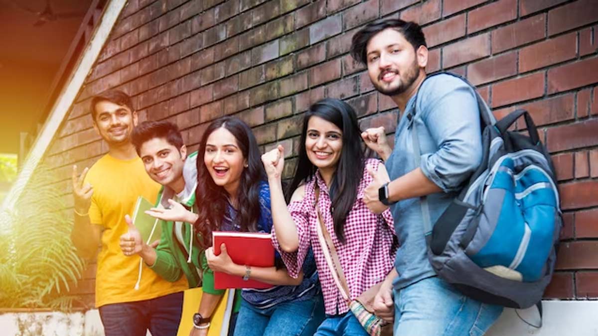 Career Options After 12th Commerce Students