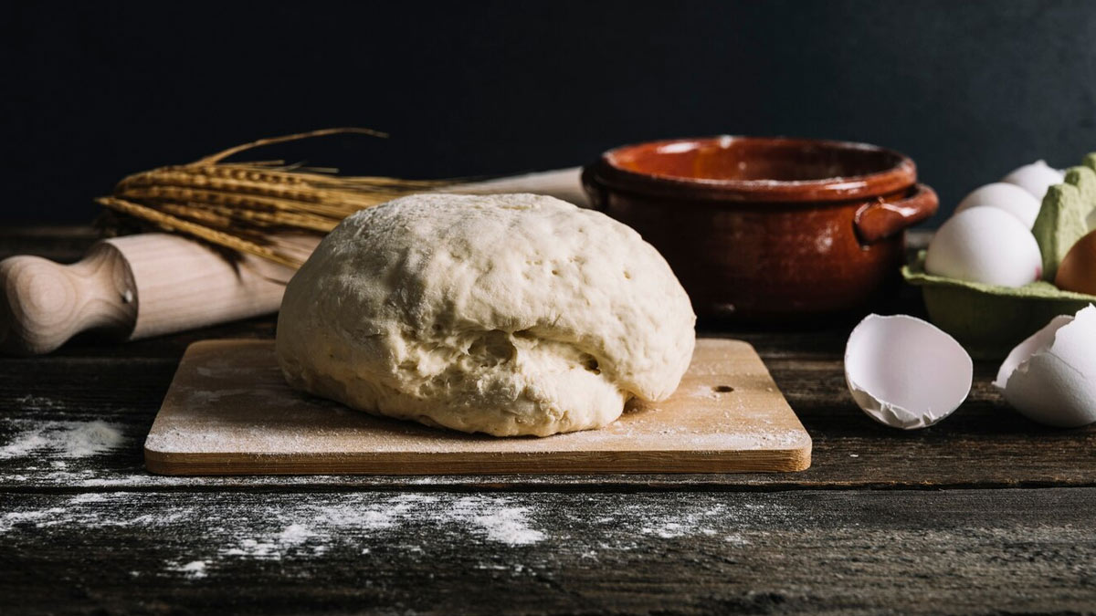 Which flour is used to make pani puri (2)