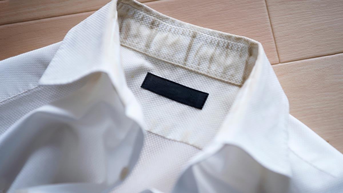 How to prevent white clothes from turning yellow