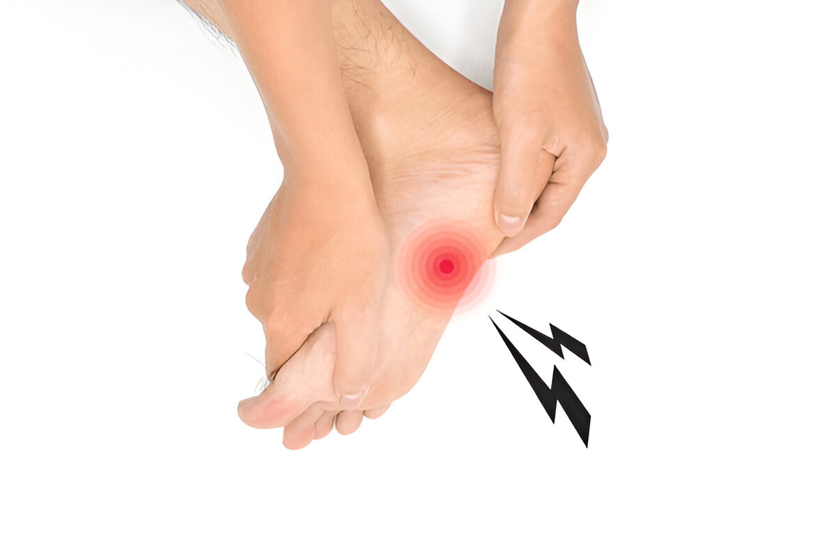 what deficiency causes tingling in hands and feet at night