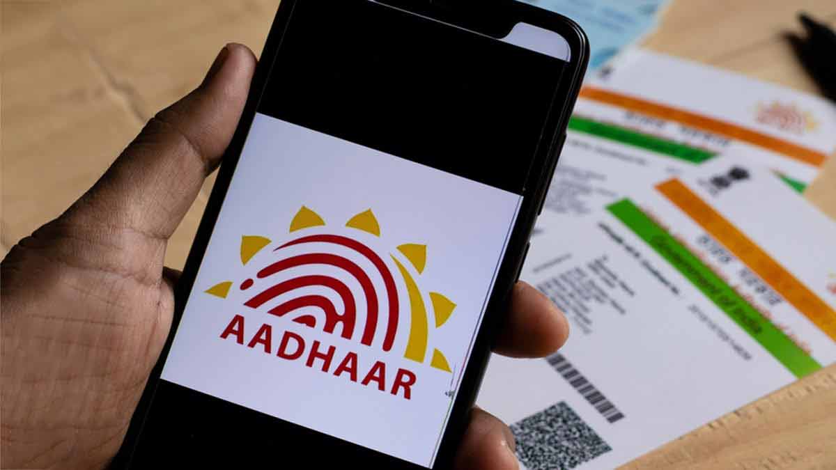 How to check Aadhaar update history