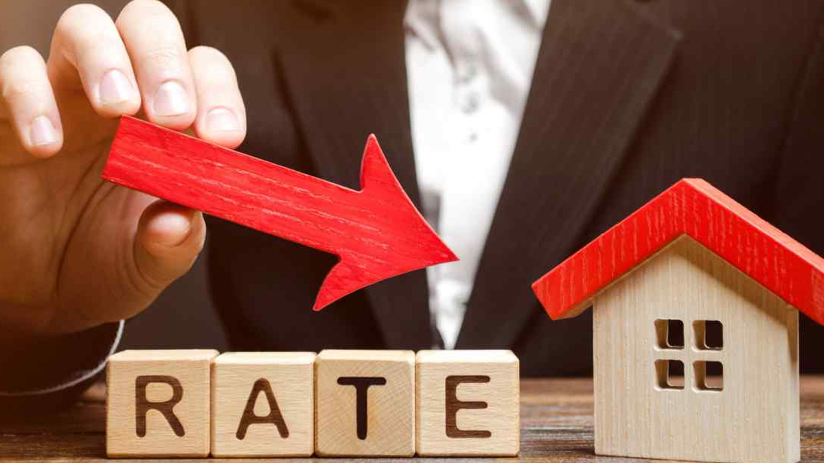 Which loan is better MCLR or EBLR,