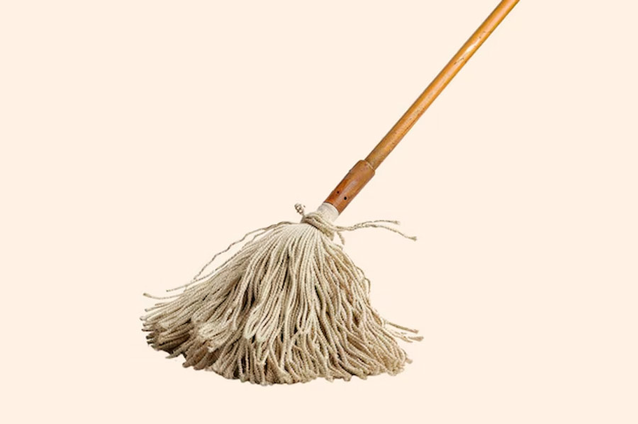 Dirty mop