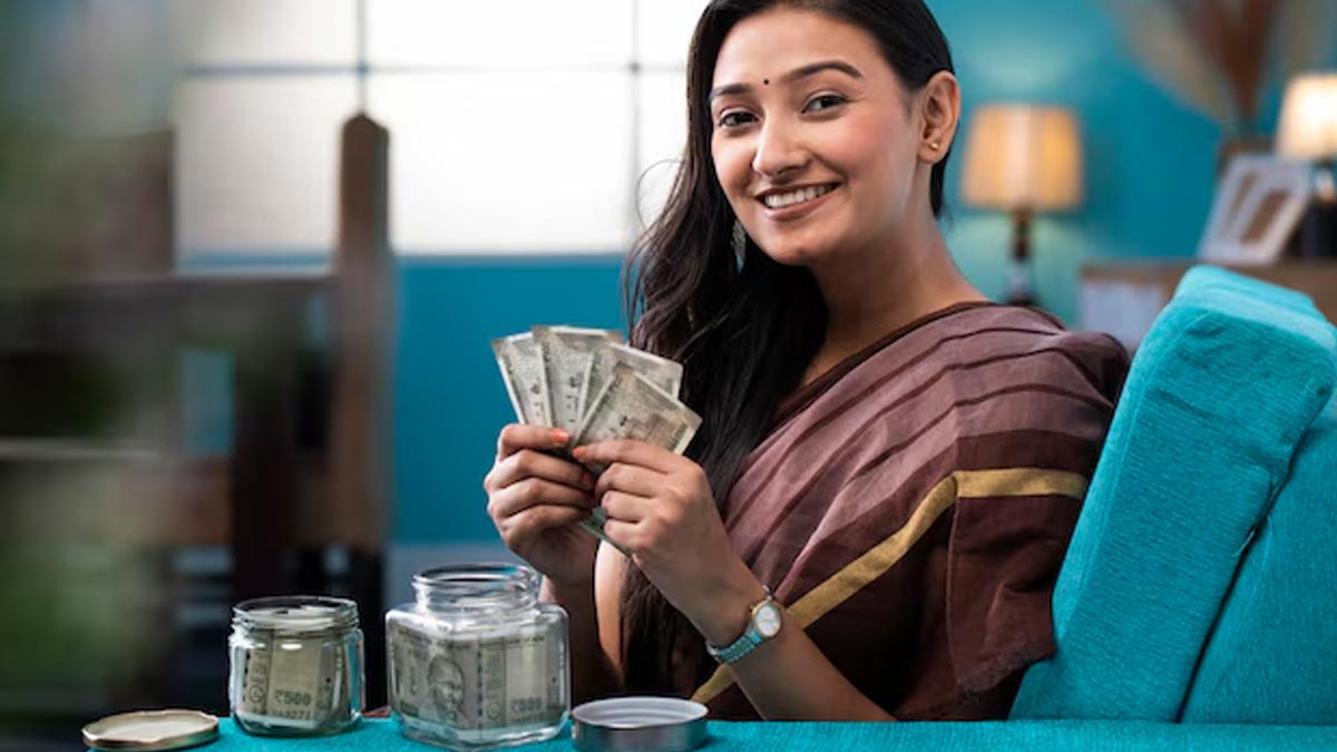 Principal amount decreases due to prepayment