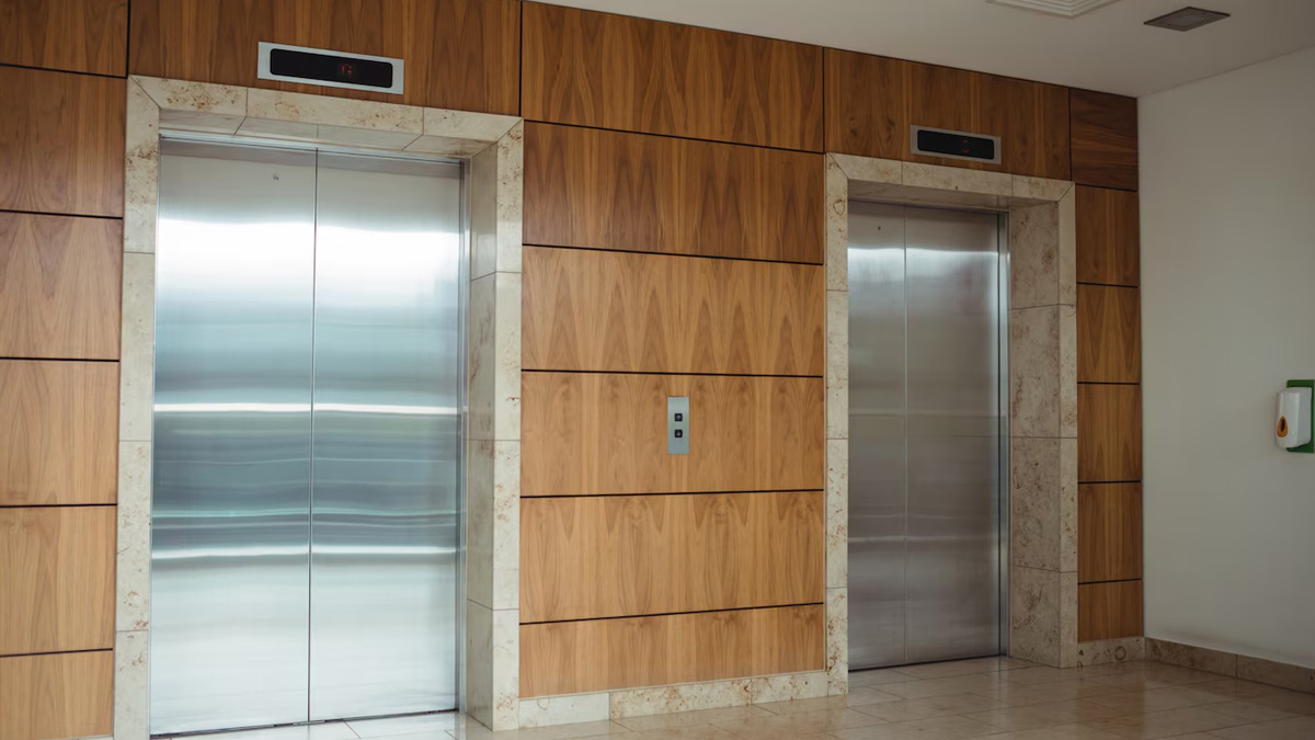 Lift registration process