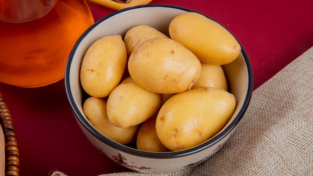 Easy tips and tricks to clean stain from white walls home