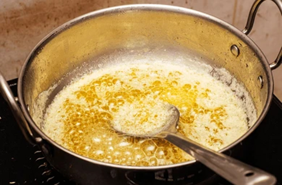 easy trick to make ghee from malai and butter
