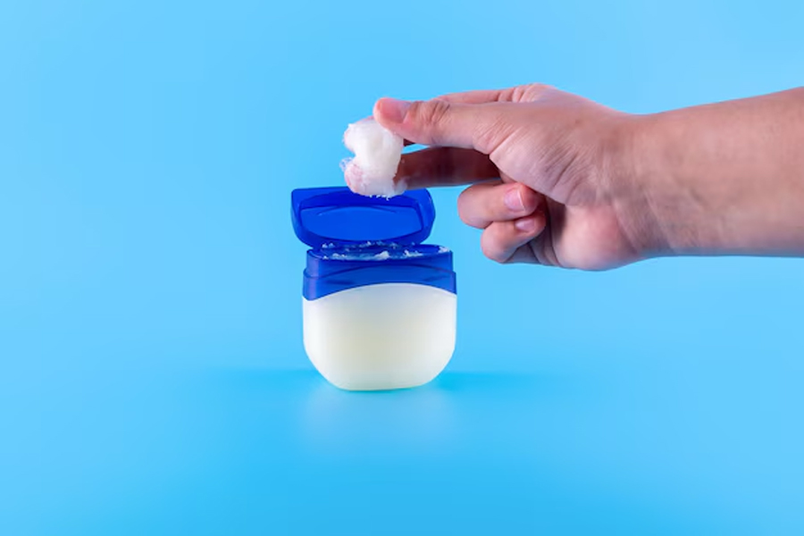 how to clean with petroleum jelly