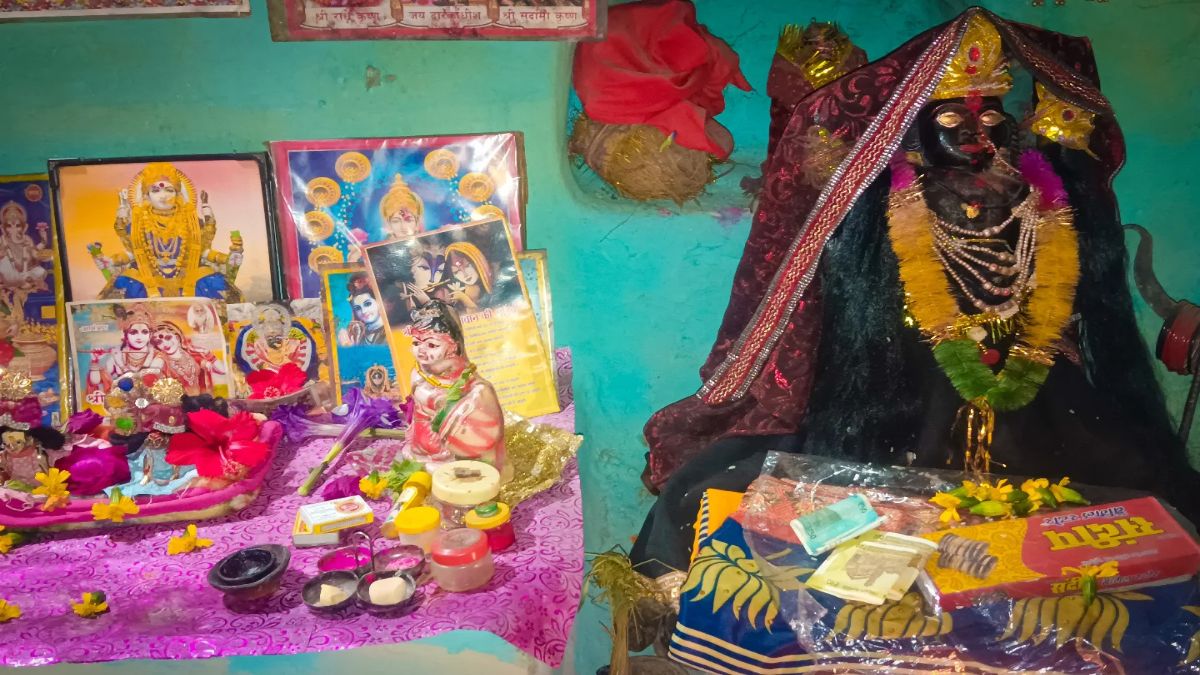 ashadh mah ke dauran puja karte samay na kare ye galtiya