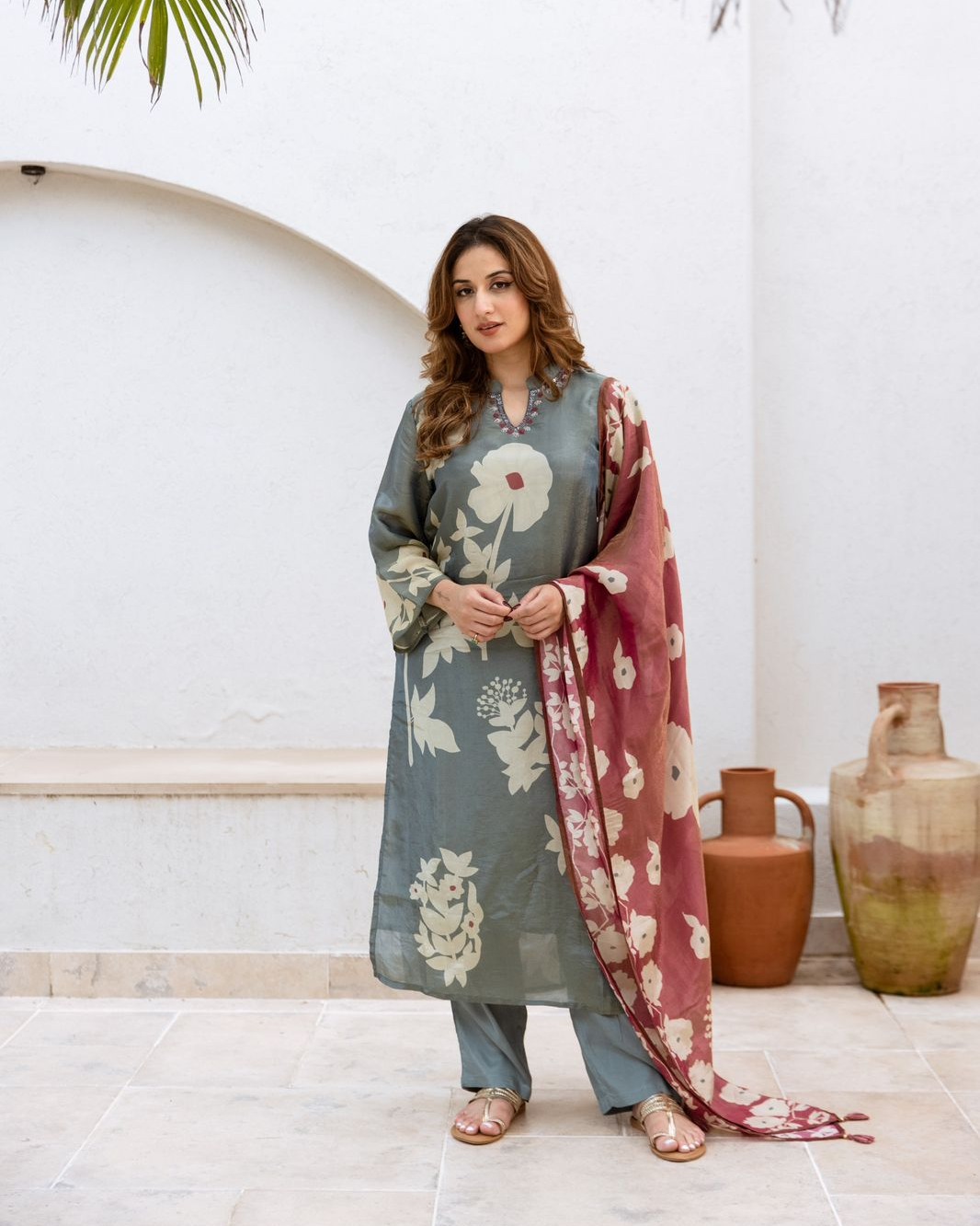 classy pehnava-big print suit set
