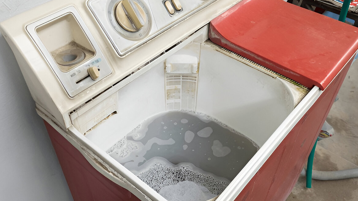 how to drive away chuhe from machine