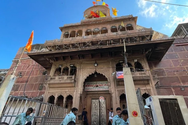 best time to visit banke bihari