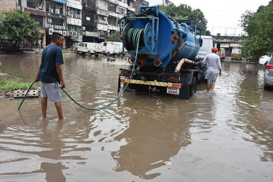 Report waterlogging in monsoon legal help,