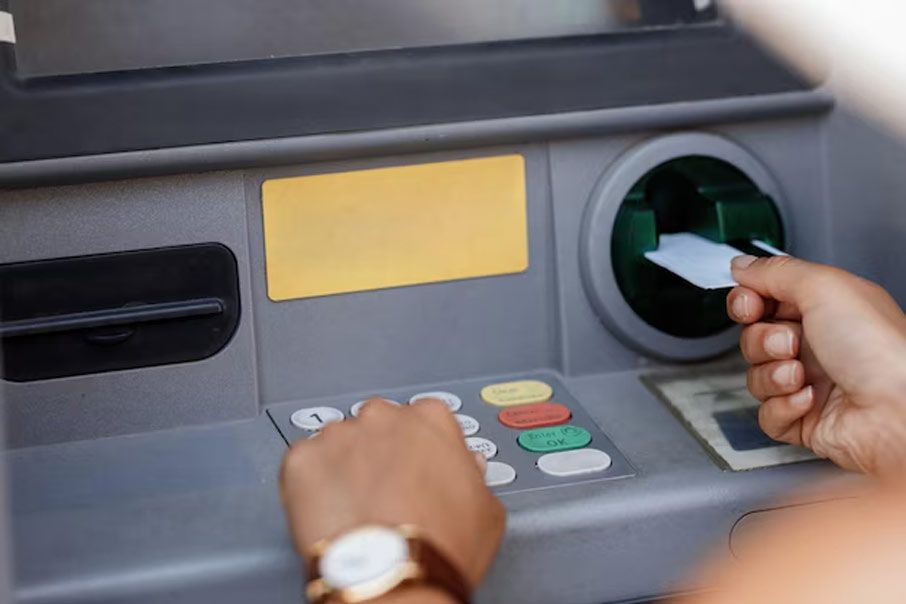 What to do if my money stuck in atm