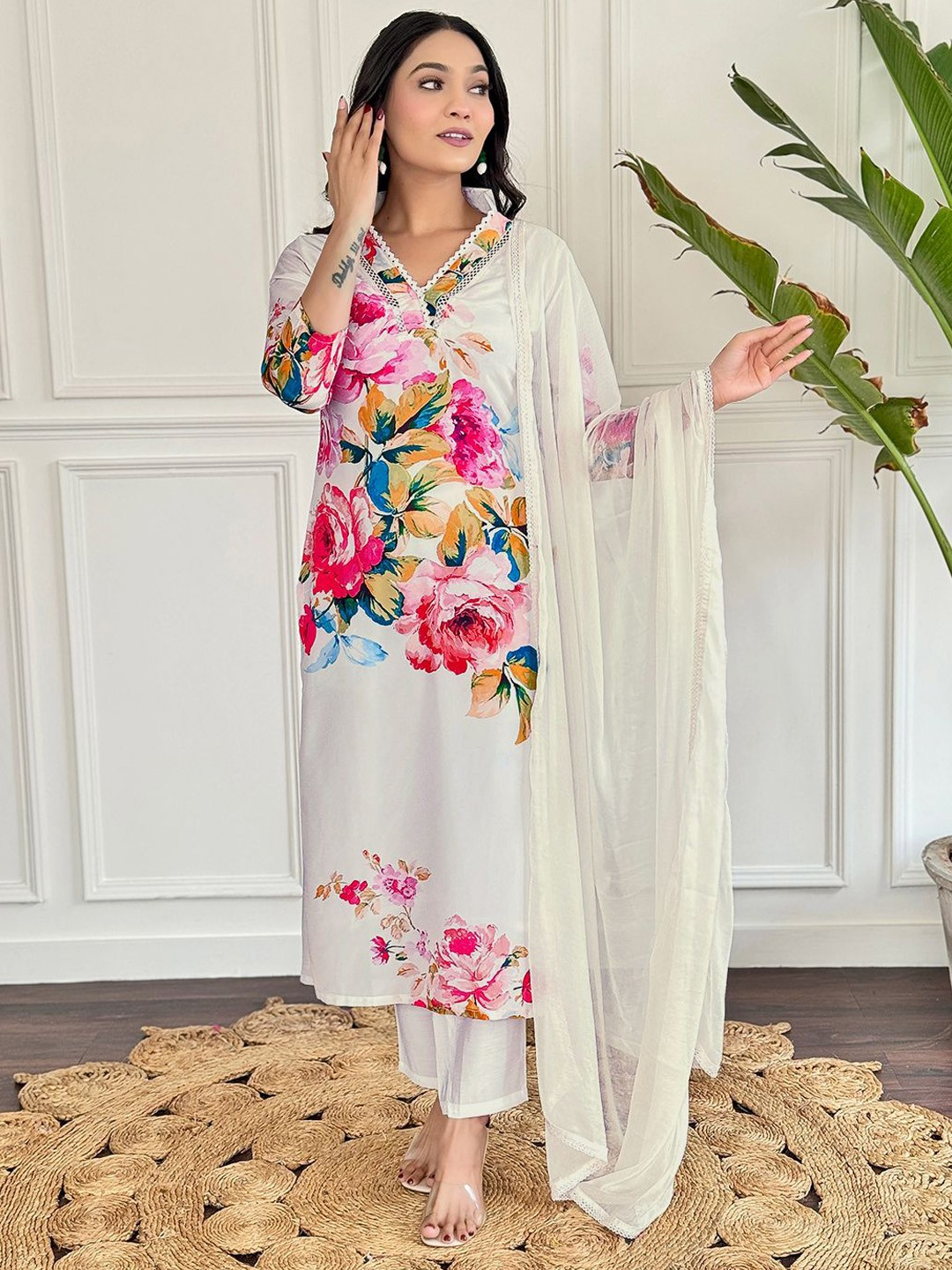 Floral print pant suit