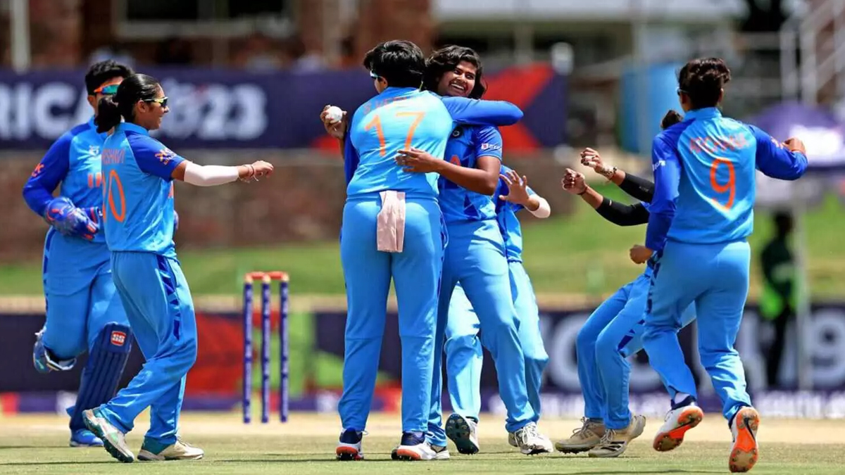 How do players get leave from government job