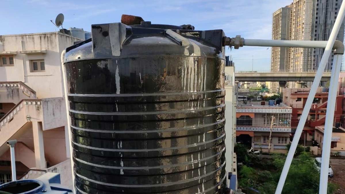 How to clean the water tank