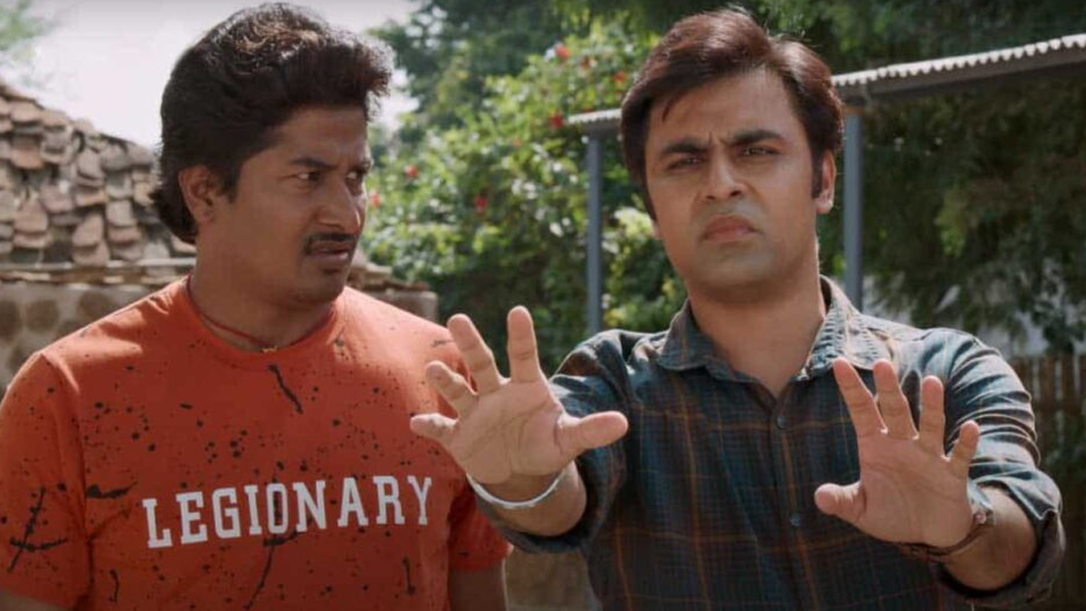 What is the salary of a Panchayat Secretary