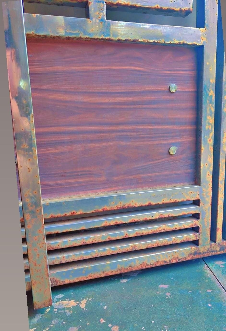 steel gate rust remove