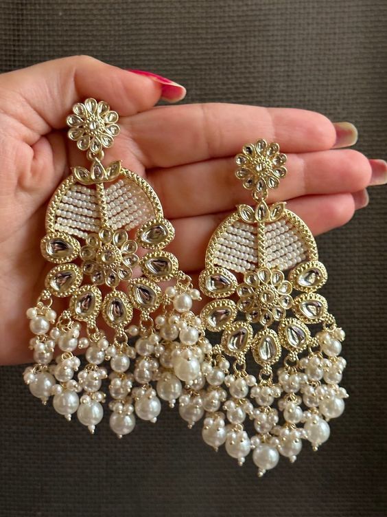 kundan jhumka earrings