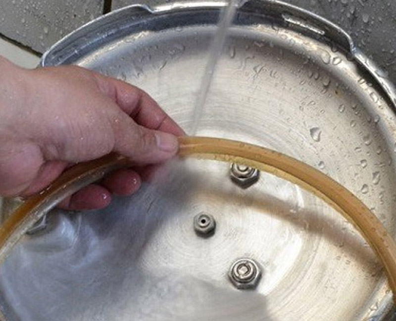 DIY pressure cooker rubber repair