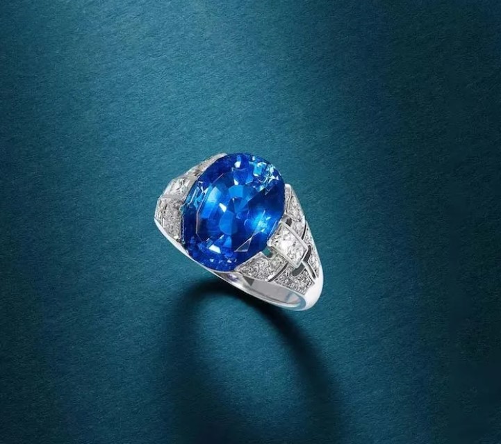 Blue Sapphire stone benefits