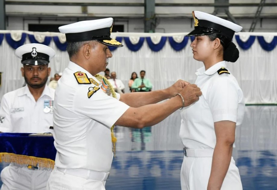 Sub Lieutenant Aastha Poonia