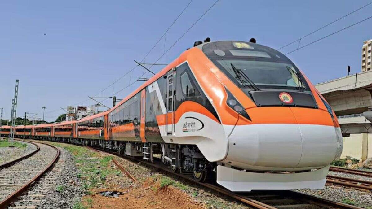 how many types of coaches in vande bharat express and difference between seats2