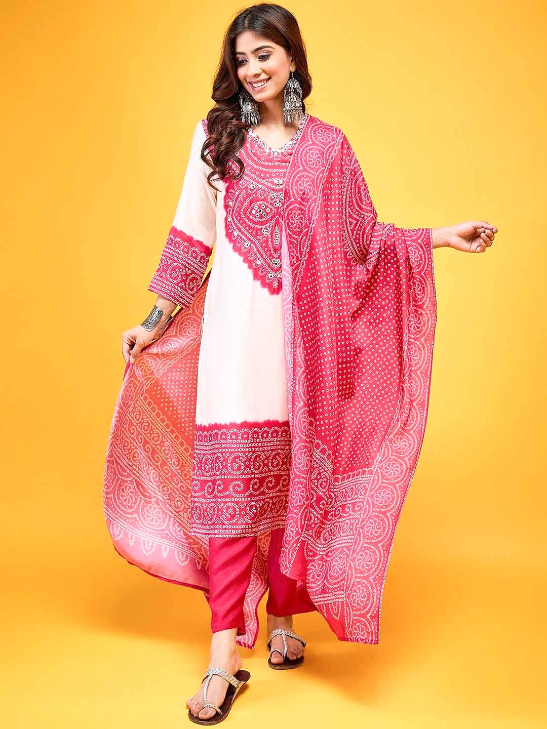 Bandhani suit look (3)