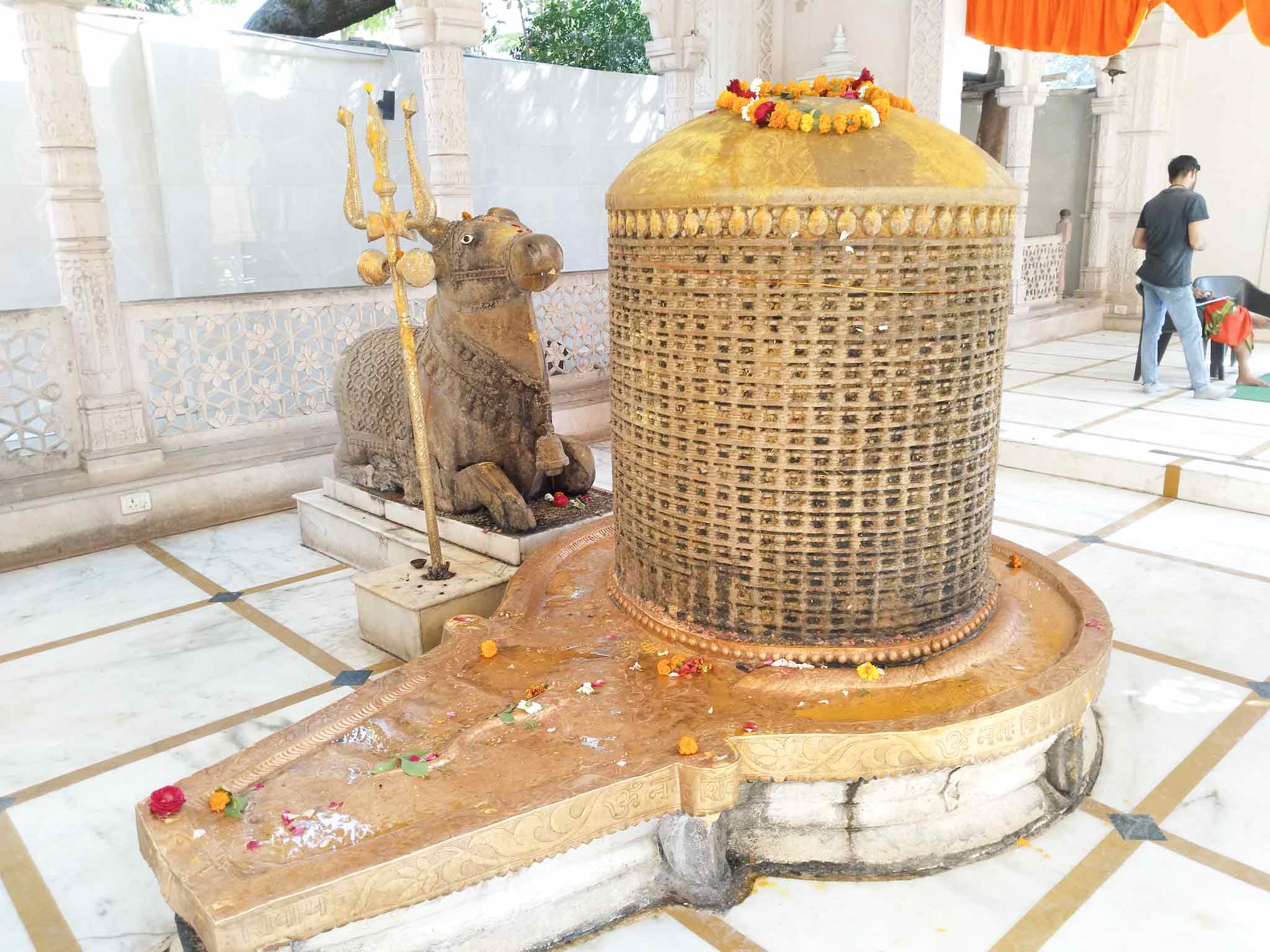 hazareshwar or mote shiv temple gwalior