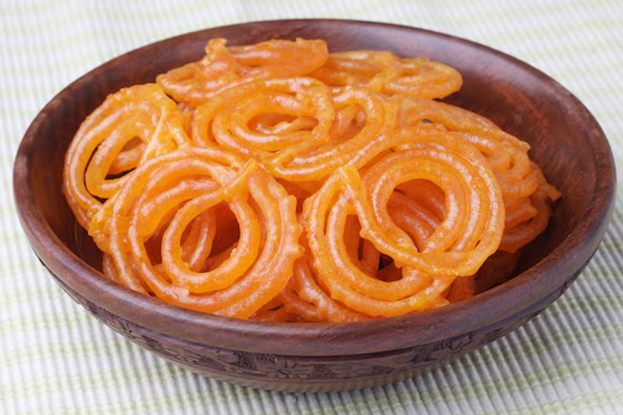 jalebi gol kyu banayi jati hai