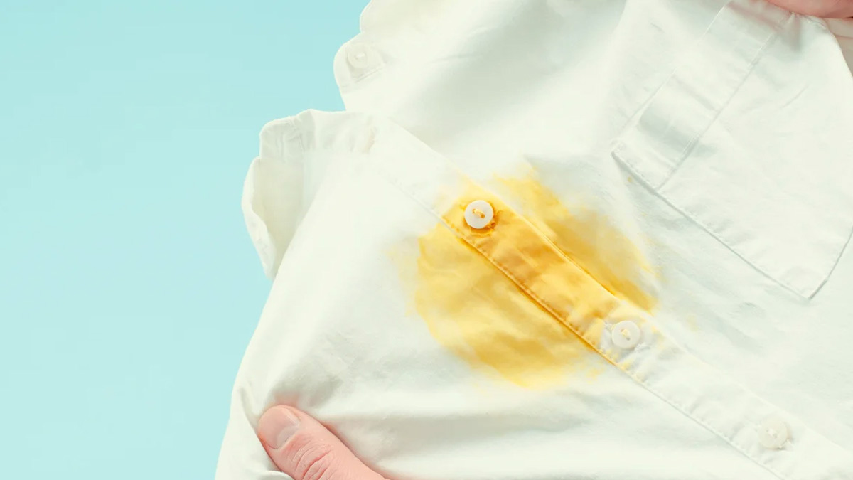 Can lemon and salt remove stains
