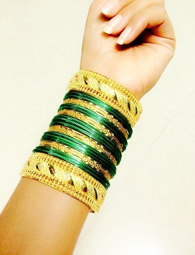 Latest green bangles for festivals