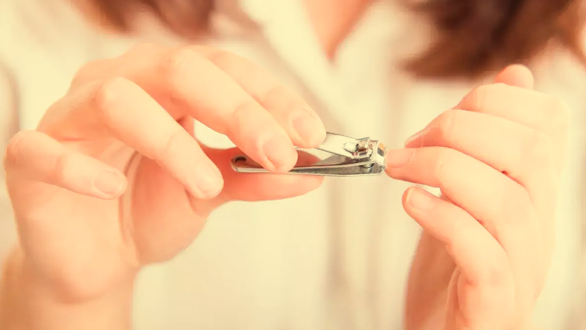 Sawan nail cutting belief,